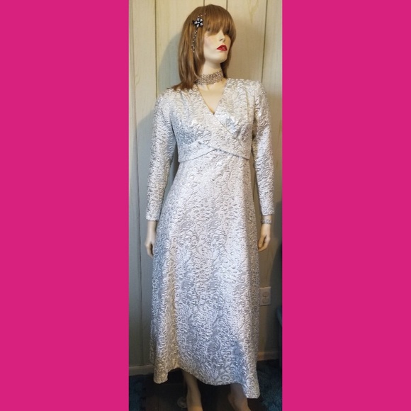 🌸VINTAGE DRESSES🌸 - Picture 13 of 16